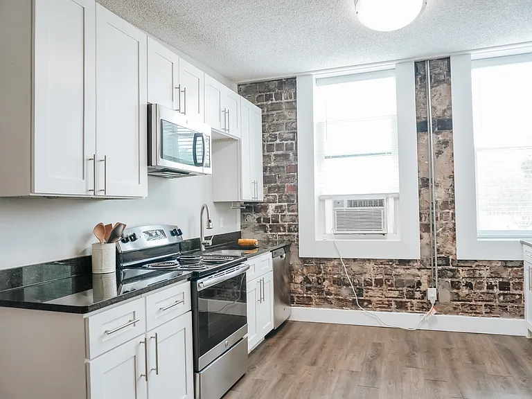 404 S Newport Ave #18 — Photo 4
