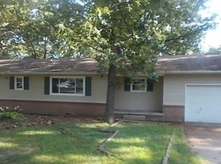 404 Oak Dr, Carl Junction, MO 64834