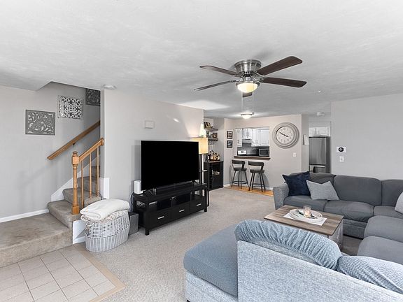 2nd image of 8 Spruce Tree Ln Unit 28