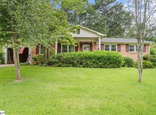 18 Fairford Cir, Taylors, SC 29687