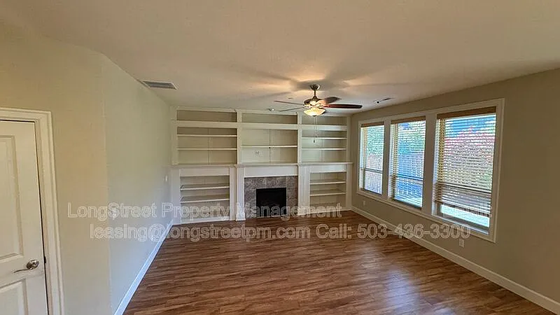 4 bed, 3.0 bath, 2116 sqft, $3,095 — Photo 3