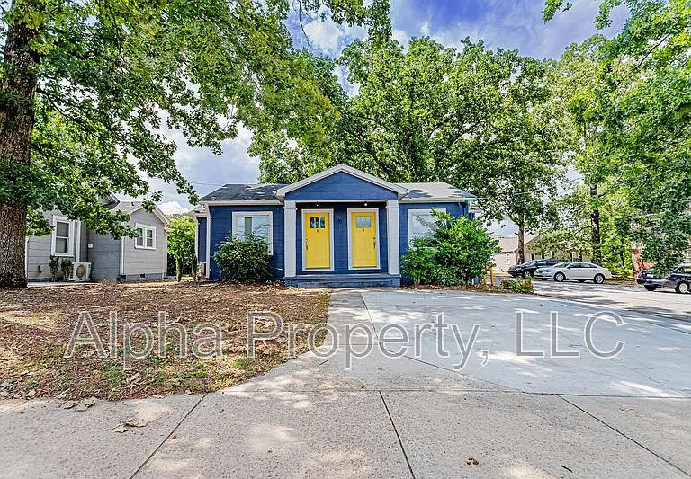10 Crystal Ave #A — Photo 1