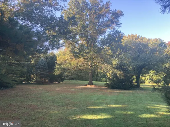 704 Chester Ave, Moorestown, NJ 08057