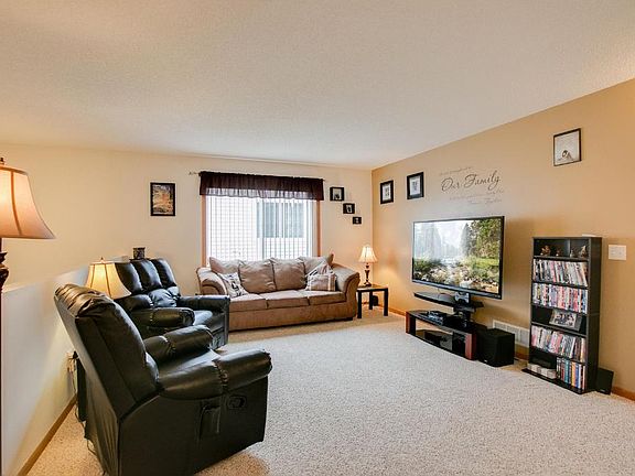 3rd image of 507 Tiffany Dr