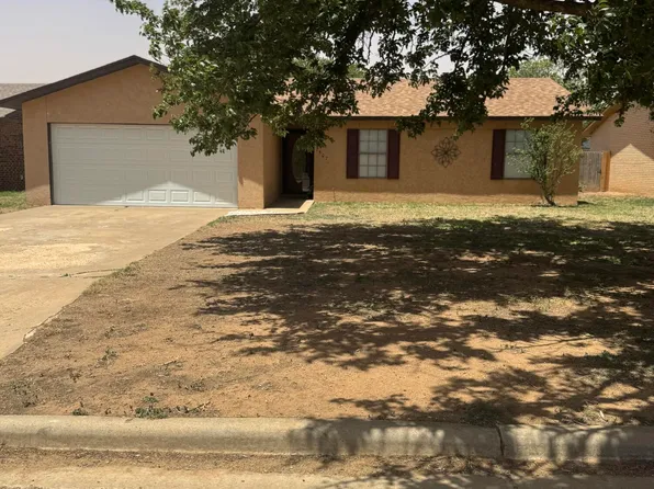 2807 Mesa Dr, Plainview, TX 79072