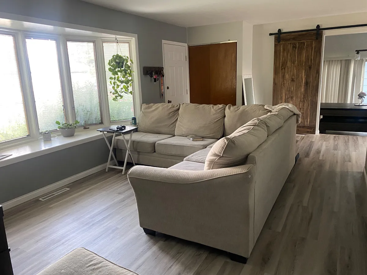 3 bed, 1.5 bath, 1248 sqft, $1,700 — Photo 4