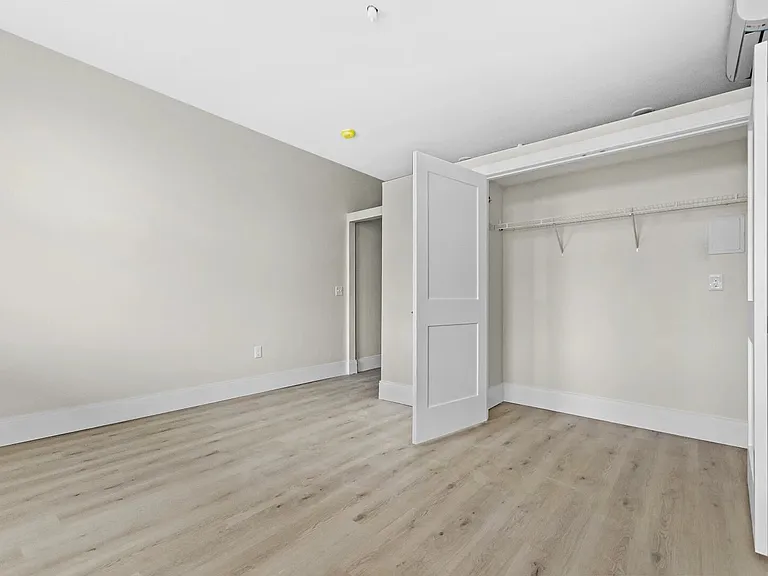 66 Emerson St #204 — Photo 2