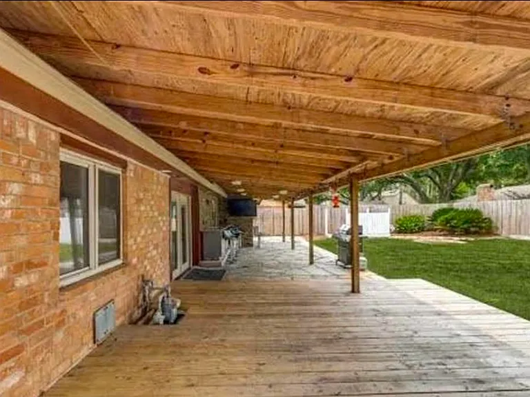 9514 Dornoch Dr — Photo 10