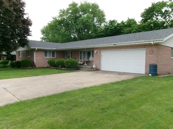 407 E Pine St, Chatsworth, IL 60921