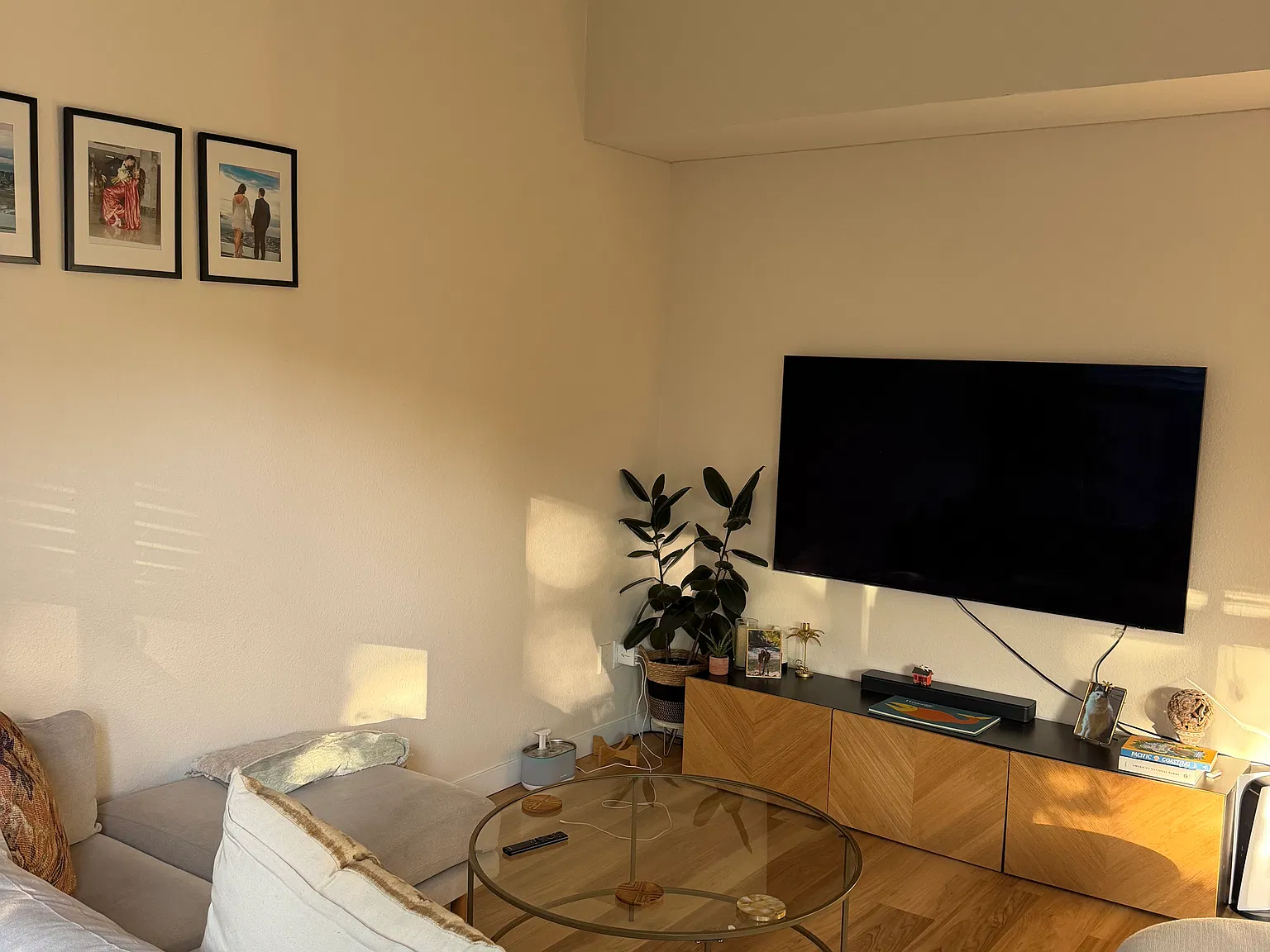 2 bed, 1.5 bath, 1300 sqft, $3,995 — Photo 3