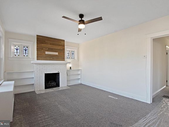 3rd image of 514 Dupont Ave