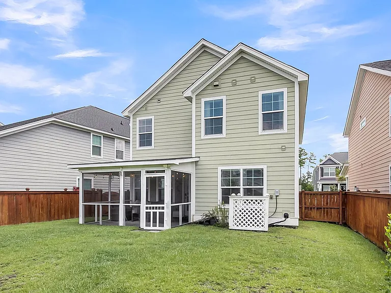 534 Alderly Dr — Photo 36