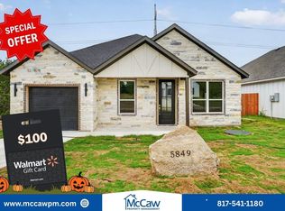 5849 Black Pine Cir, Granbury, TX 76048