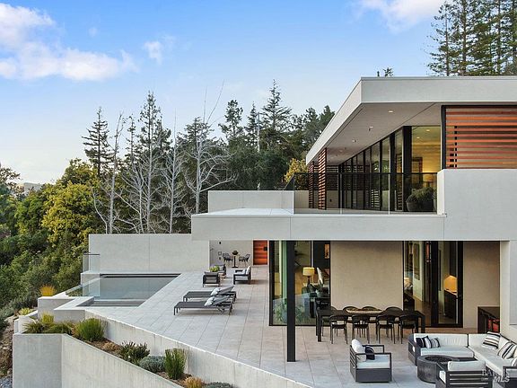 3rd image of 70 Ridgecrest Rd