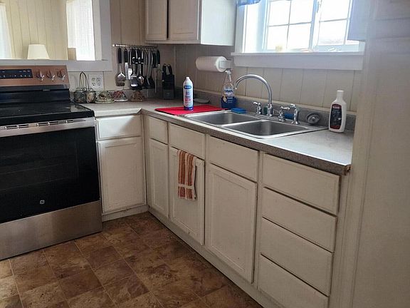 2nd image of 629 Carson Road