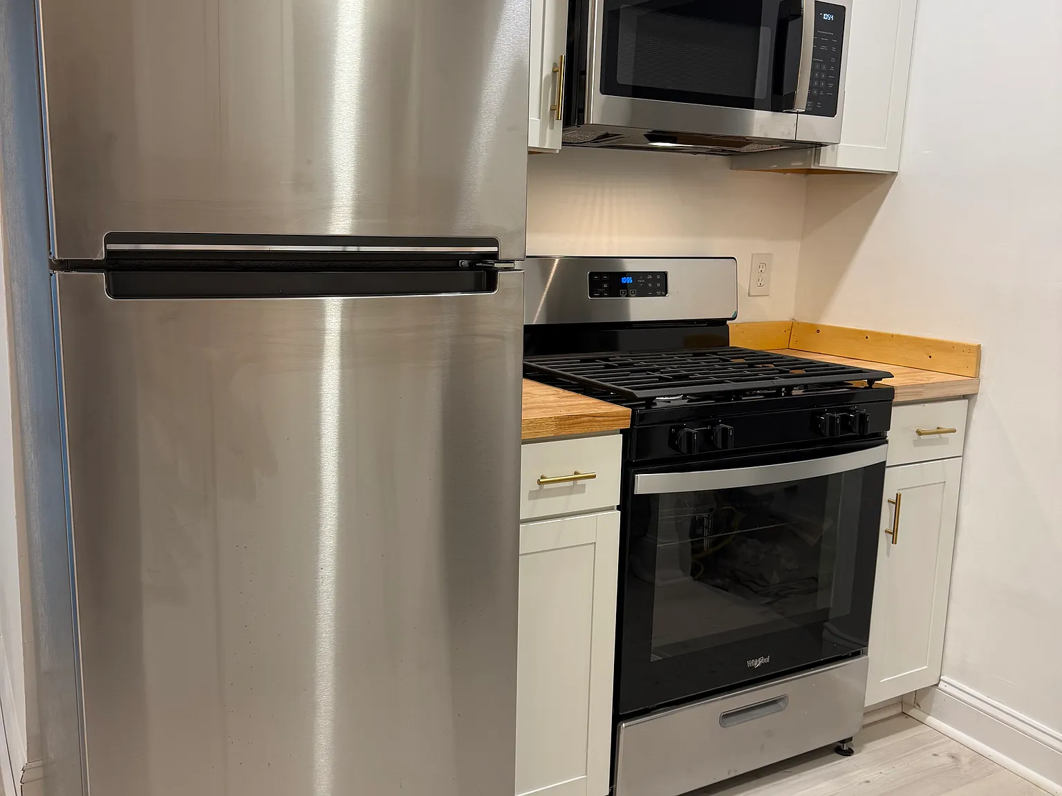2 bed, 750 sqft, $1,650 — Photo 2