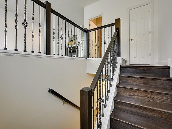 2nd image of 15548 Lilac Dr