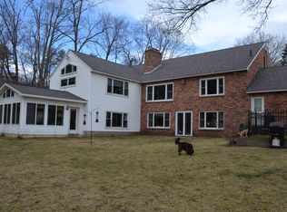 2338 Rosendale Rd, Niskayuna, NY 12309