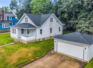618 Keller St, Barberton, OH 44203