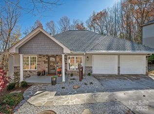 2508 Carriage Falls Ct, Hendersonville, NC 28791