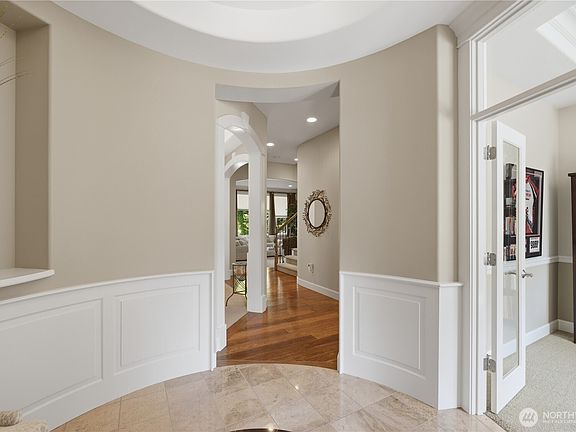5th image of 726 S 38th Court