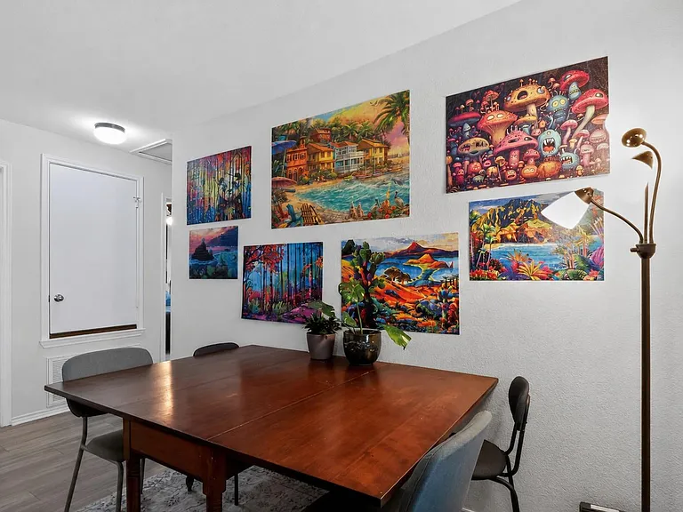521 Staton St — Photo 14