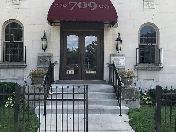 3rd image of 709 Hazelwood St APT 110