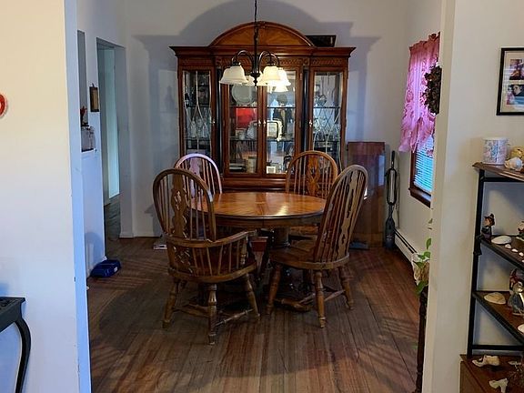 2nd image of 110 Bedford Ave #1