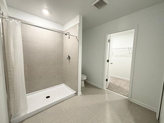 3rd image of 3470 Howell Dr