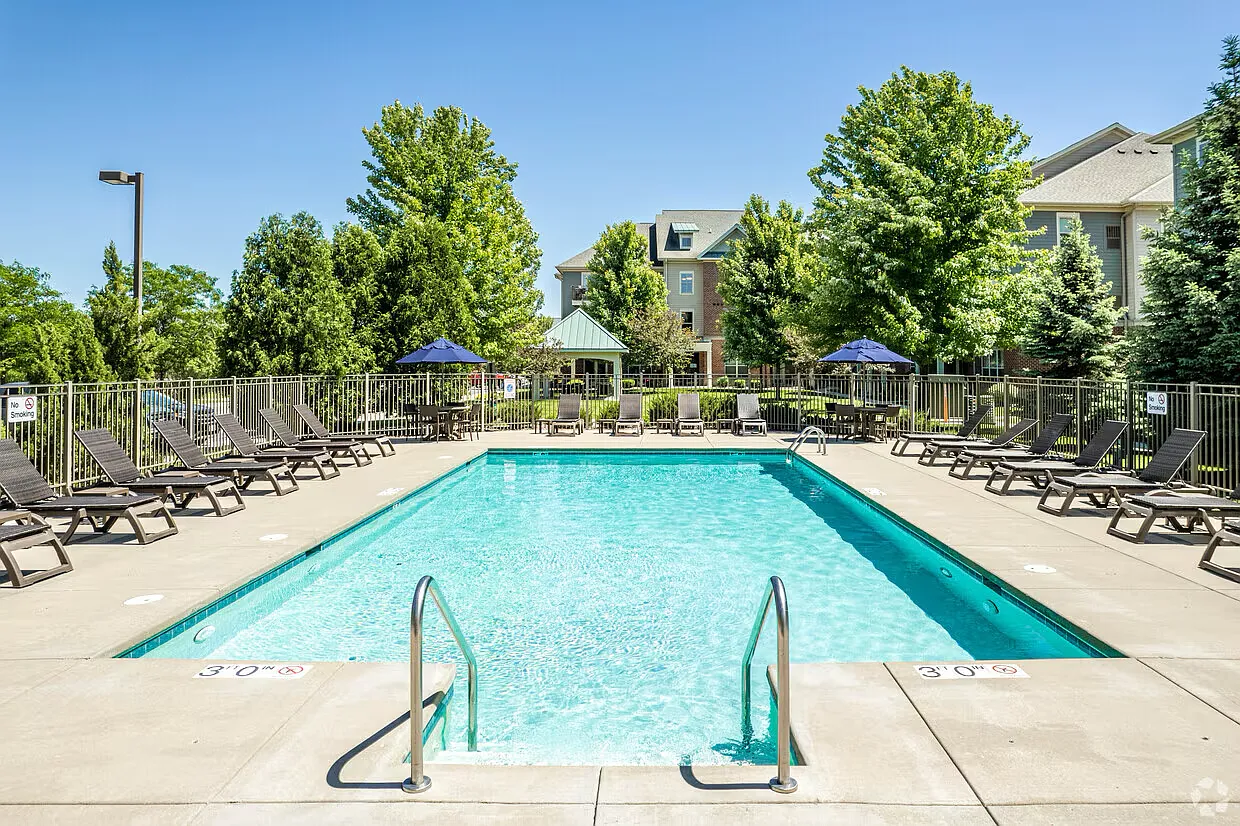 2 bed, 1160 sqft, $1,905 — Photo 3