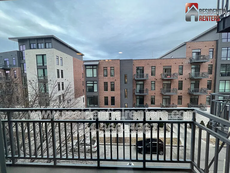 2080 N Commerce St #204 — Photo 5