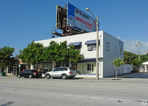 3621 S Dixie Hwy Photo 1
