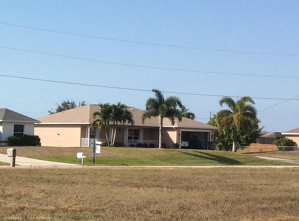 2nd image of 119 NE 25th St