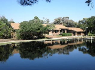 103 Laurel Ct, Pine Knoll Shores, NC 28512