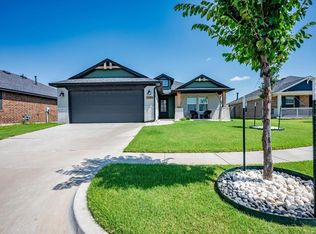 11109 NW 136th Ter, Yukon, OK 73099