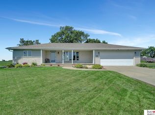 205 S County Rd, Clatonia, NE 68328