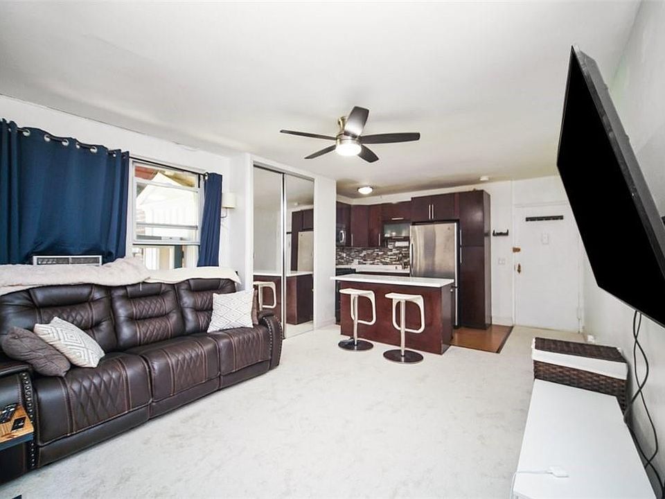 1st image of 3 Bryant Crescent #1A
