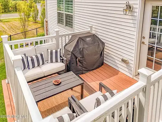 1529 Paxton Ln — Photo 22