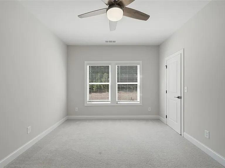 401 Oakleigh Ave — Photo 27