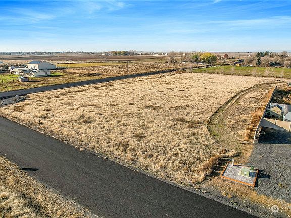 4th image of 5024 NE Road E.7 NE