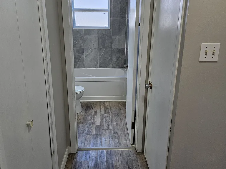 96 Connolly St #4 — Photo 7