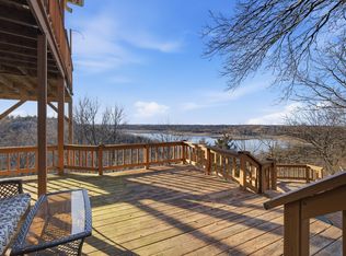 7023 Deer Run, Manhattan, KS 66503