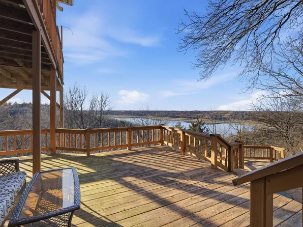 7023 Deer Run, Manhattan, KS 66503