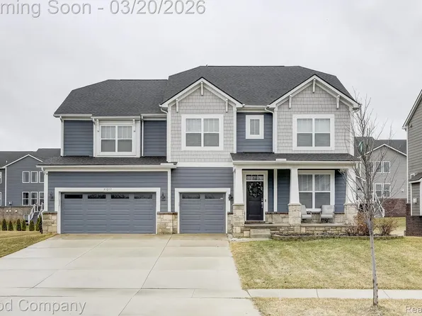 53217 Bay Laurel Ln, South Lyon, MI 48178