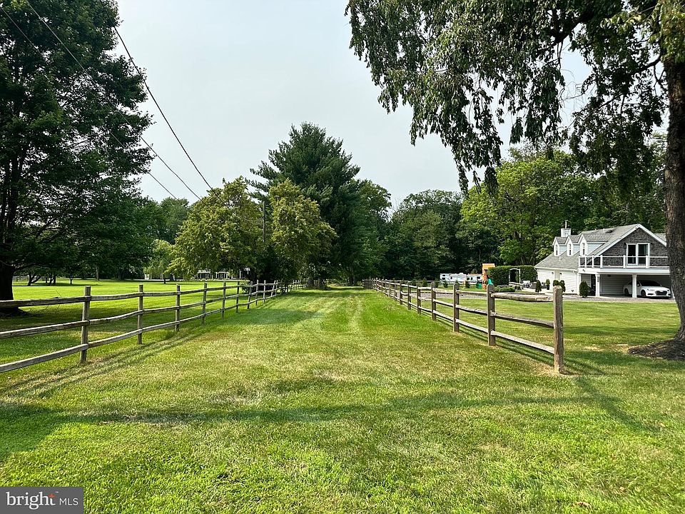 1st image of LOT 1442 Oxford Valley Rd