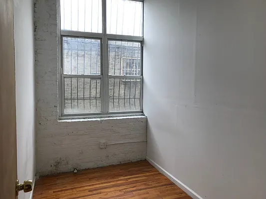Rented by Nooklyn NYC LLC | media 4