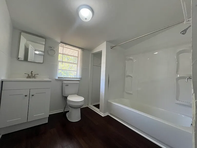 621 W Jones Ave #A — Photo 12