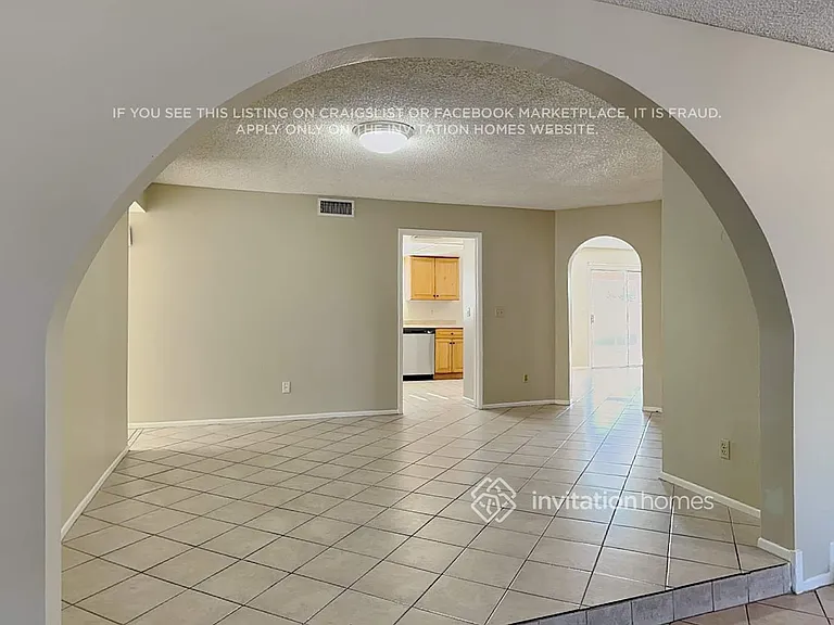 13802 N 45th Ave — Photo 11