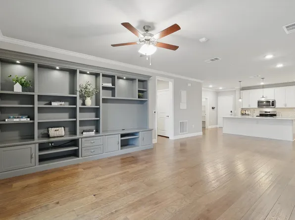 1735 Wittington Pl #3308, Farmers Branch, TX 75234