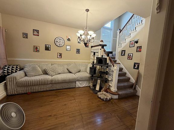 5th image of 1906 N 33rd STREET